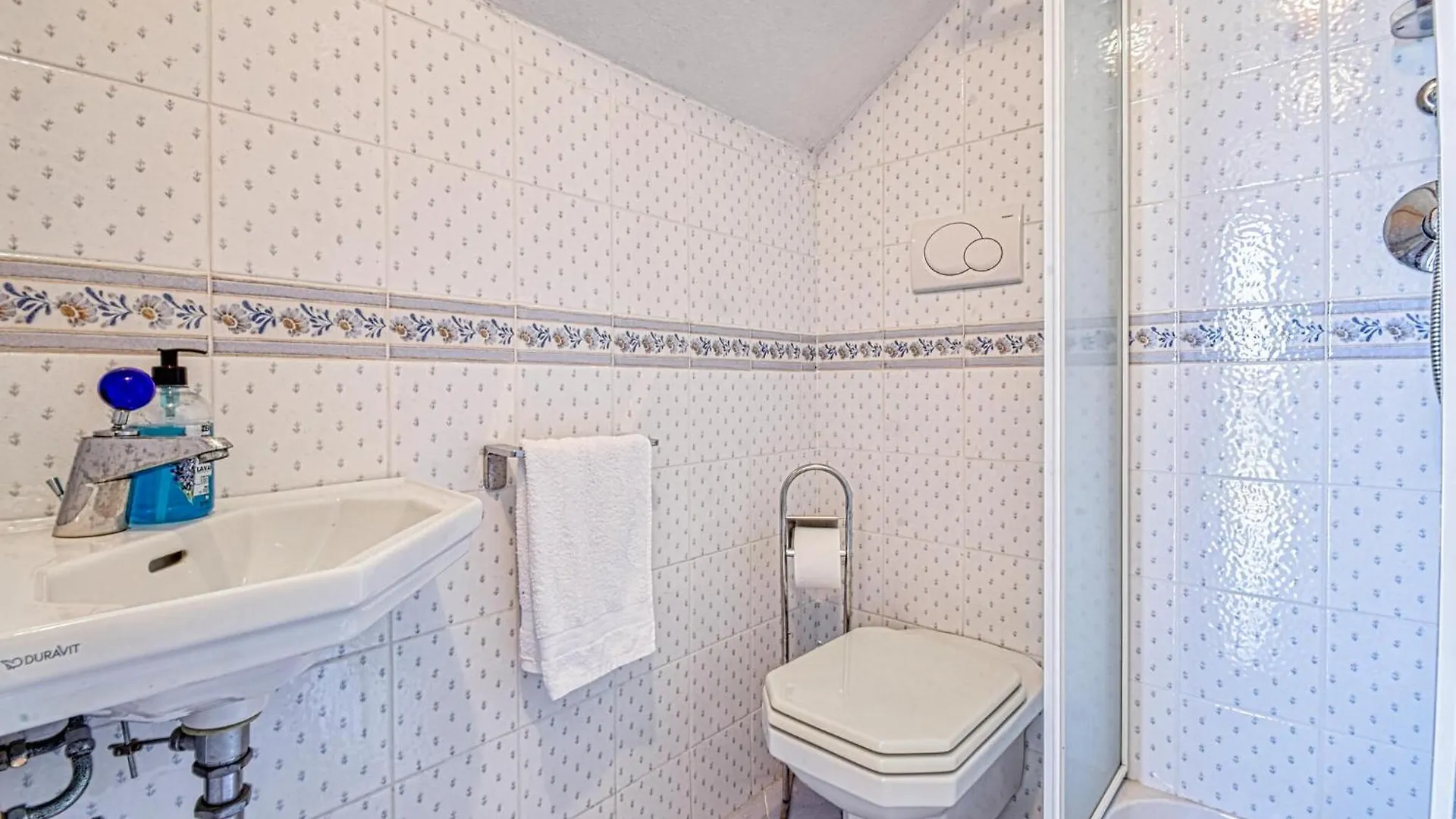 Nice Home In Recco With House Sea View